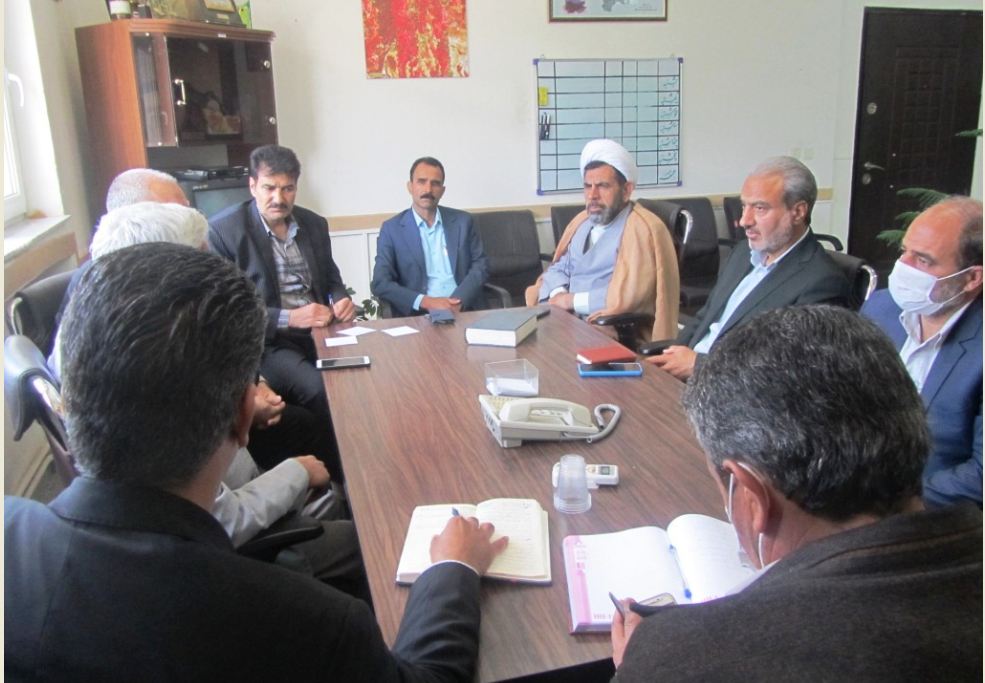جلسه بررسی مسائل و مشکلات در ابتدای سال جدید با حضور روسای شوراهای شهرستان